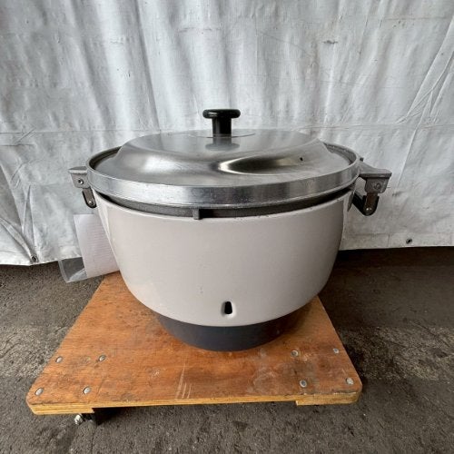 中古】ガス炊飯器 5升 リンナイ(Rinnai) RR-550C 幅569×奥行485×高さ