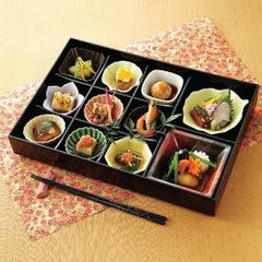 松花堂/月 十一仕切り月セット