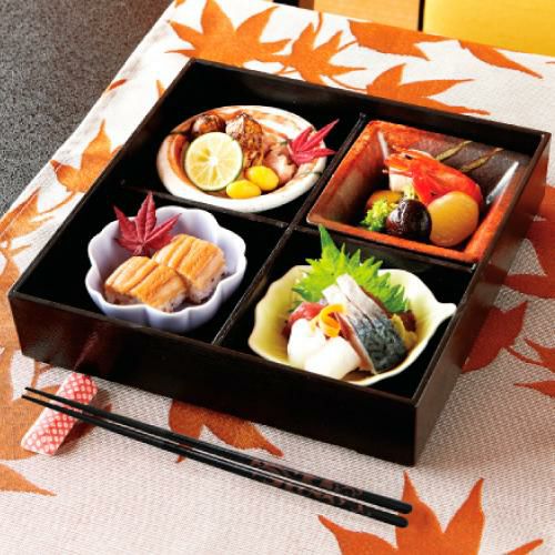 松花堂 月 四つ仕切り月セット