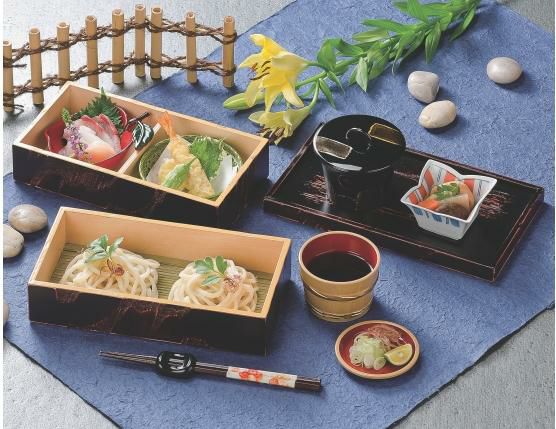 1/2盆長手比叡山弁当曙雲乱彫り塗蓋