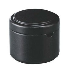 つつ型粉茶入黒乾漆