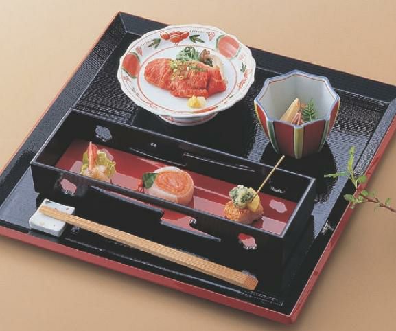 お盆 富士角盆黒木目天朱尺1寸