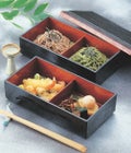 そば弁当 ヘギ目松花堂黒内朱2ツ仕切