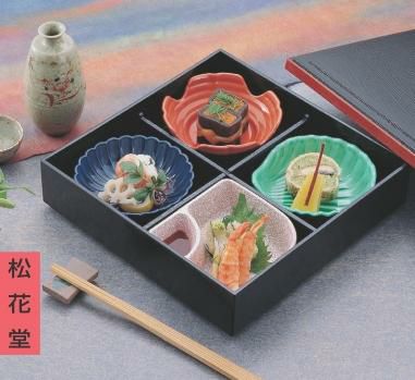 松花堂 8.5寸木目松花堂黒渕朱内塗有(仕切別)