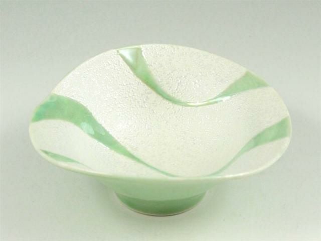 緑青白釉流水ラスター 朝顔形小鉢