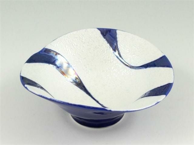 ルリ釉流水ラスター 朝顔形小鉢