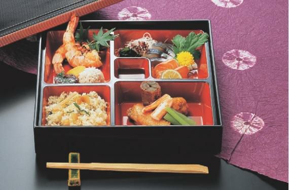 松花堂 尺0寸角千筋松花堂黒渕朱(本体Bタイプ仕切付)