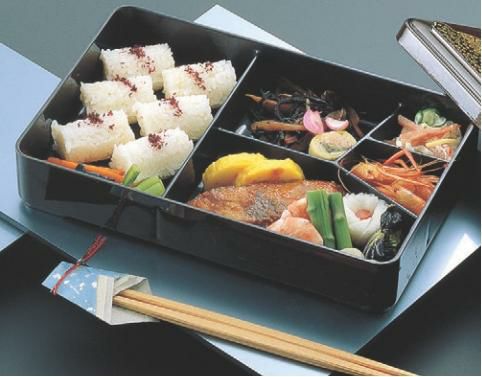 弁当箱 9寸元禄弁当梨地御所車(固定仕切)