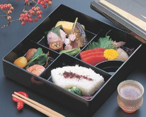 弁当箱 耐熱8寸角千筋固定弁当梨地金箔