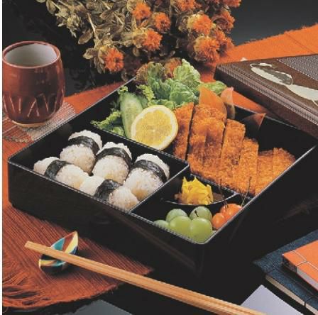 弁当箱 8寸トンカツ弁当梨地はまぐり(固定仕切)