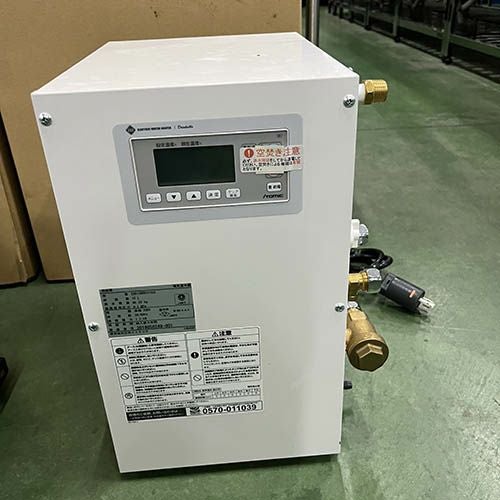 中古】電気温水器 TOTO REW06A1B1K 幅175×奥行273×高さ390 【送料別途
