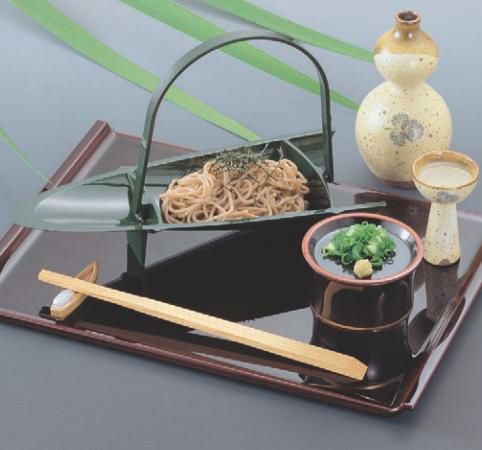 かご 竹割籠グリーン(折畳式) 幅262 奥行104 高さ155