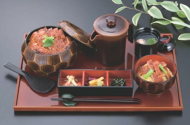 飯器  錦亀甲飯器 栃  高さ90 直径:151