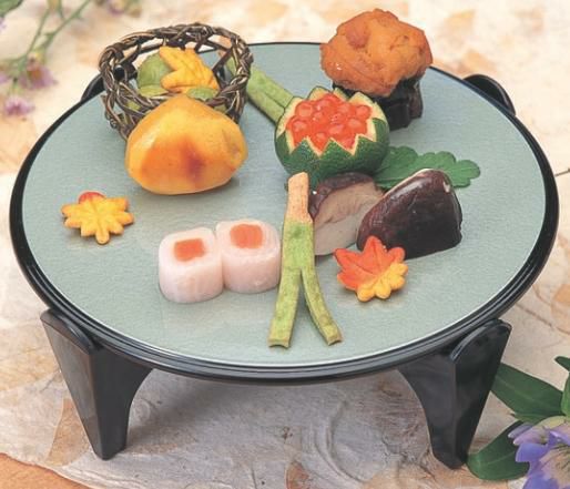 盛皿 満月盛器グリーン雲流渕黒6.5寸足のみ