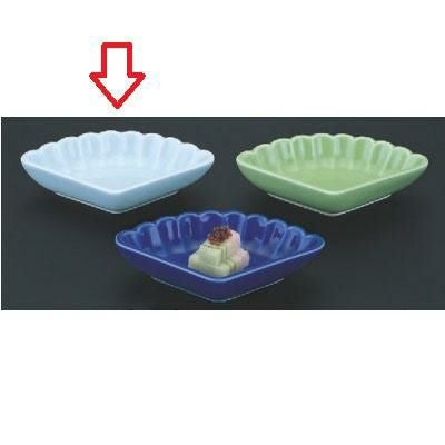 珍味 扇型鉢青磁