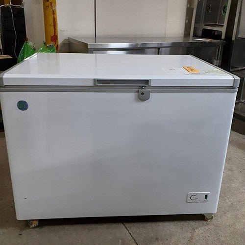 中部コーポレーション PRO CHEFミニスライサー SS-250F 幅316×奥行297