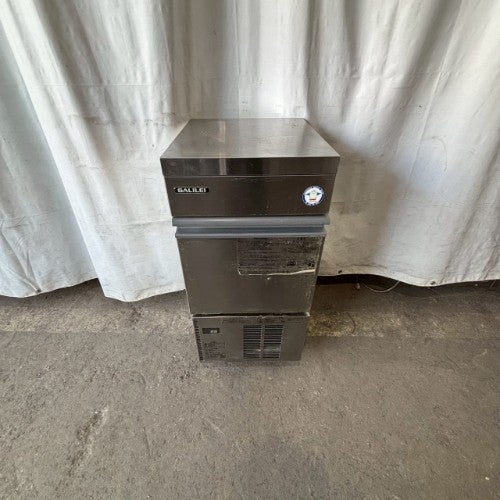 中古】【即出荷可能】製氷機 25kg フクシマガリレイ(福島工業) FIC