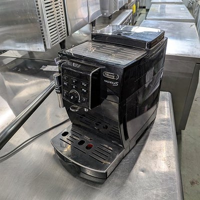 中古】コーヒーマシン デロンギジャパン ECAM23120 幅238×奥行430×高さ 