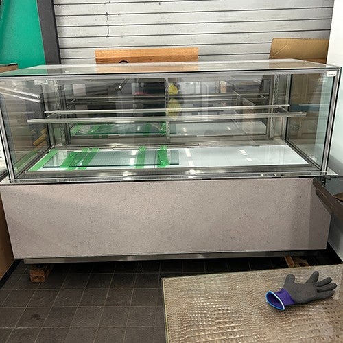 【業界最長1年保証】【中古】冷蔵ショーケース アリガ APC-0602RZ 幅1800×奥行780×高さ1150 【送料別途見積】【神戸三宮店在庫】