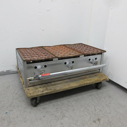 中古】たこ焼き器 伊東金属工業所 283SH 幅737×奥行370×高さ190 都市