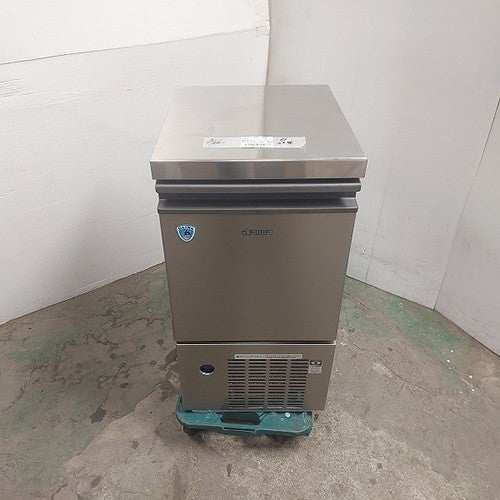 業界最長1年保証】【中古】製氷機 25kgキューブタイプ 大和冷機 DRI