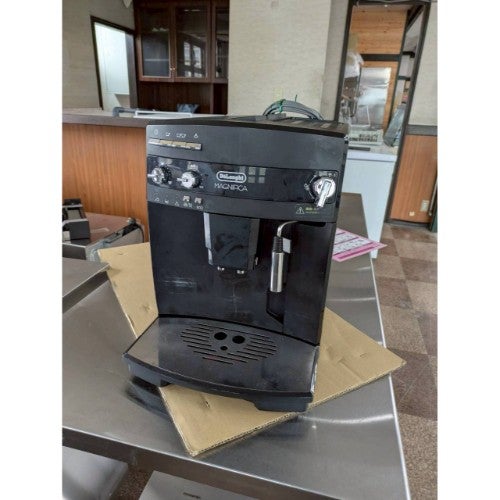 デロンギ 全自動コーヒーマシン ESAM03110B 中古】コーヒーメーカー デロンギ ESAM03110B 幅280×奥行425×高さ365