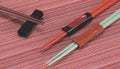 箸置 枕型箸止兼用箸置 黒内朱 幅60 奥行16 高さ13