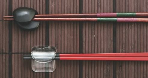 箸置 巻物型箸置 透明 PAT.P