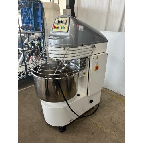 業界最長1年保証】【中古】スパイラルミキサー 三省堂実業 HTHS301N 幅