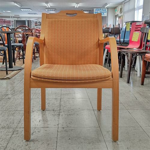 和風イス 肘付き ナチュラル 座赤布・オレンジ布 幅560×奥行540×高さ850