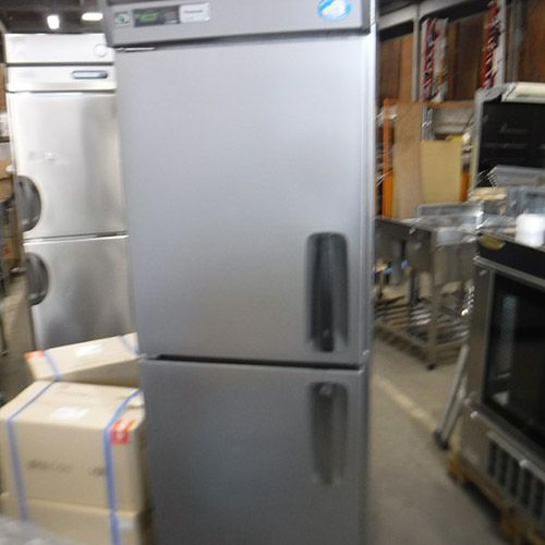 中古】縦型恒温高湿庫 ホシザキ HCR-63A 幅625×奥行800×高さ1910
