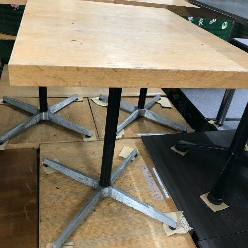 中古】木目テーブル 幅550×奥行700×高さ700 【送料別途見積】【業務用 中古】木目テーブル 幅550×奥行700×高さ700 【送料別途見積】【業務用