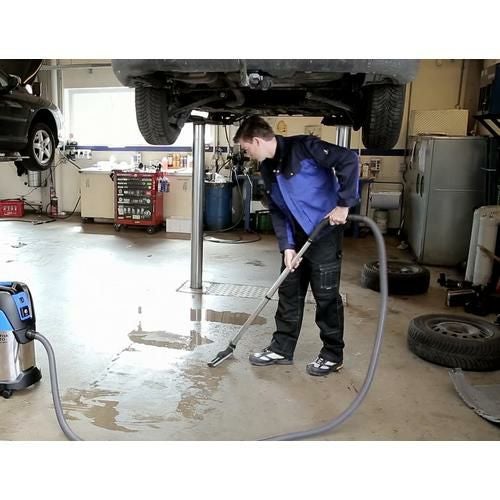 ニルフィスク 業務用掃除機 AERO 21-01 PC（乾湿両用）