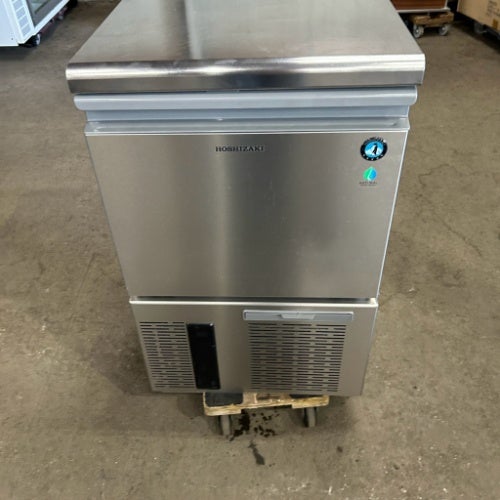 【業界最長1年保証】【中古】製氷機 35kg ホシザキ IM-35P 幅500×奥行450×高さ800 【送料別途見積】【東大阪店在庫】