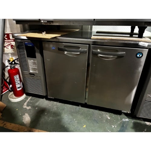 中古】キューブアイススライサー 中部コーポレーション HC-18C(B) 幅