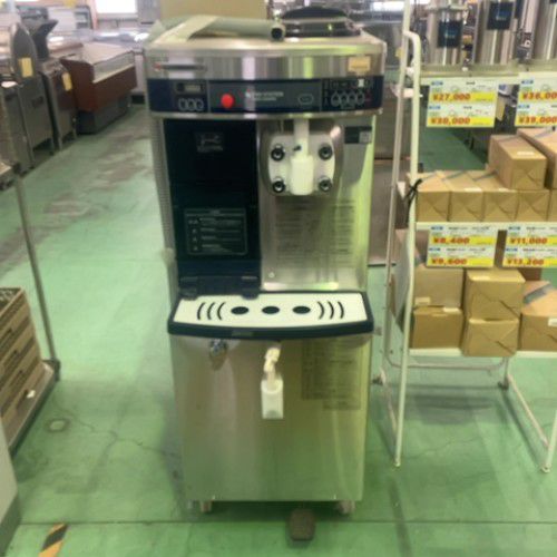 中古】ケーキショーケース(白) 卓上用 城島 HJR-TK100GS 幅682×奥行450