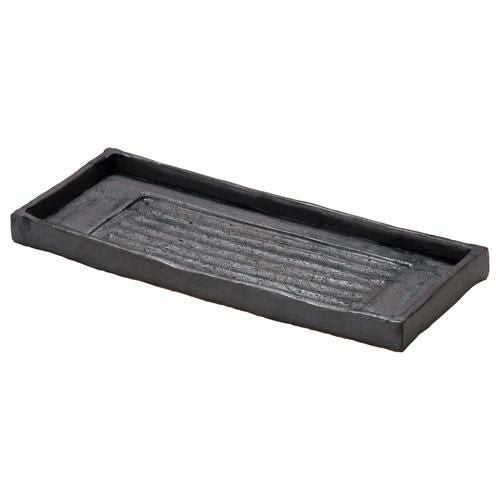 角皿 黒南蛮 ソギ長角皿