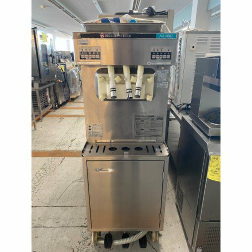 中古】卓上ソフトクリームフリーザー ニッセイ NA-9424AE 幅298×奥行
