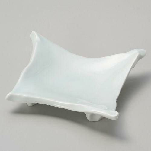 青白磁ちぎり向付 19.7×18.2×4.5cm 043-129