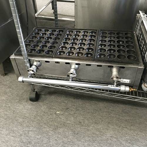 業務用/新品】たこ焼き器 185SH 18穴/鉄鋳物 5連 幅973×奥行358×高さ