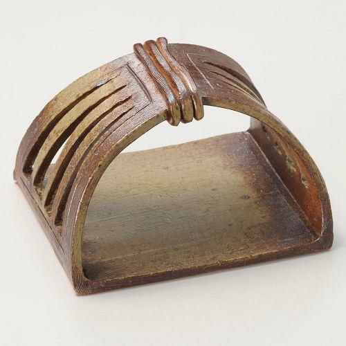 備前風かまくら手さげ皿(大) 15×13×11cm 033-089