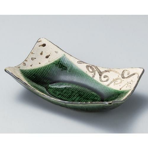 盛鉢 織部とちり長角鉢