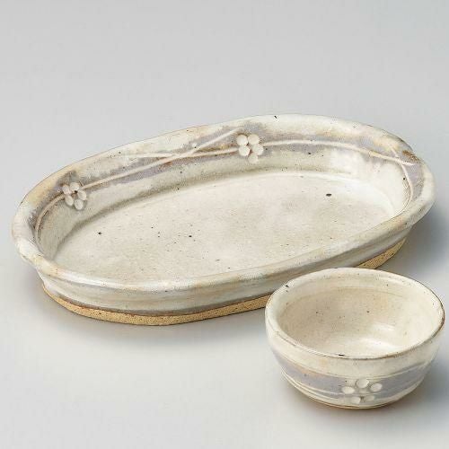 手造り粉引華紋(土物)楕円向付 19×13×3cm 024-039