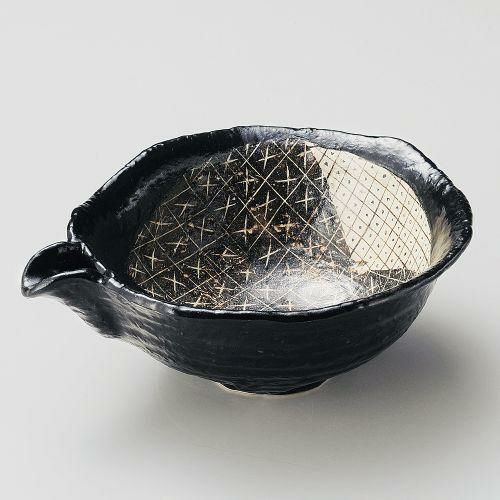 黒織部片口盛鉢 24×19.5×9cm 254-039