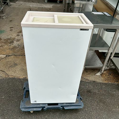 中古】冷凍ストッカー サンデン・リテールシステム PF-057XG 幅485