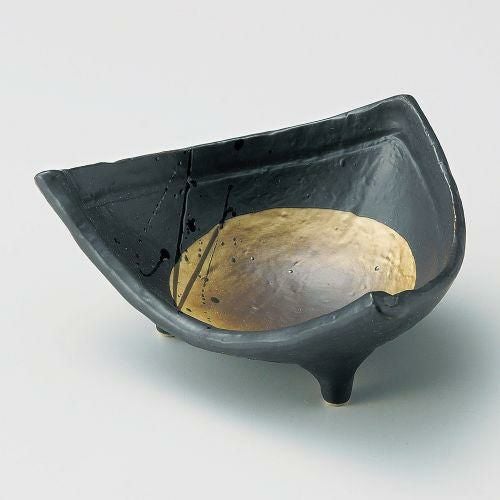 黒釉満月三角小鉢 14×12×6.5cm 064-129