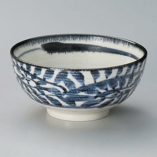 藍染唐草石目5.5丼 φ17.5×8.2cm 320-499