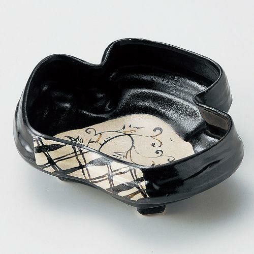 黒織部瓜絵三ッ葉割向付 15×12.5×5.5cm 041-019