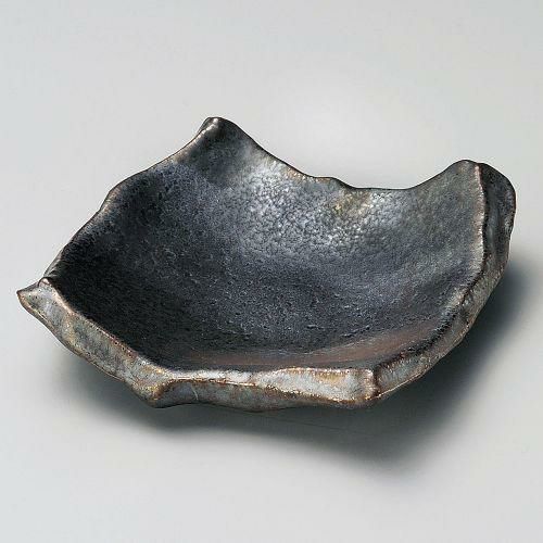 銀サビ黒ちぎり角皿(小) φ13×13×3.8cm 213-019