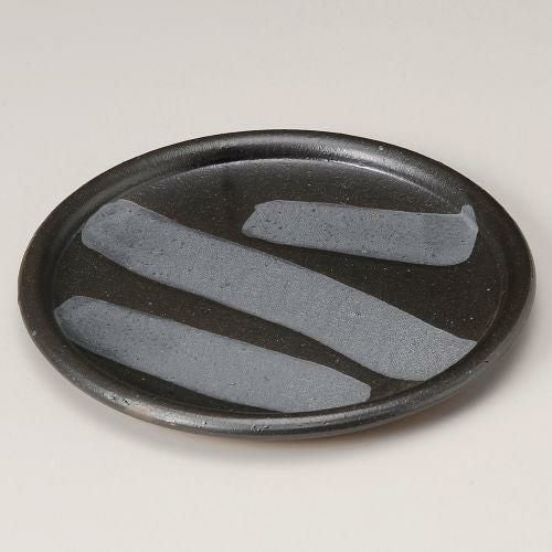 手造り黒織部玉渕7.0皿 φ21.9×2.8cm 208-109